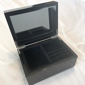 Vera Bradley Hard Jewelry Box